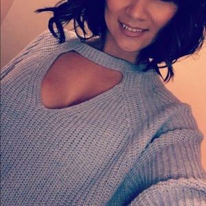 Keyhole Sweater Small